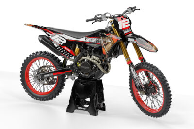 Samurai Gasgas is a Full Custom Bike Graphics kit that is available on the Koarse website which can be modified to fit all bike make and model.